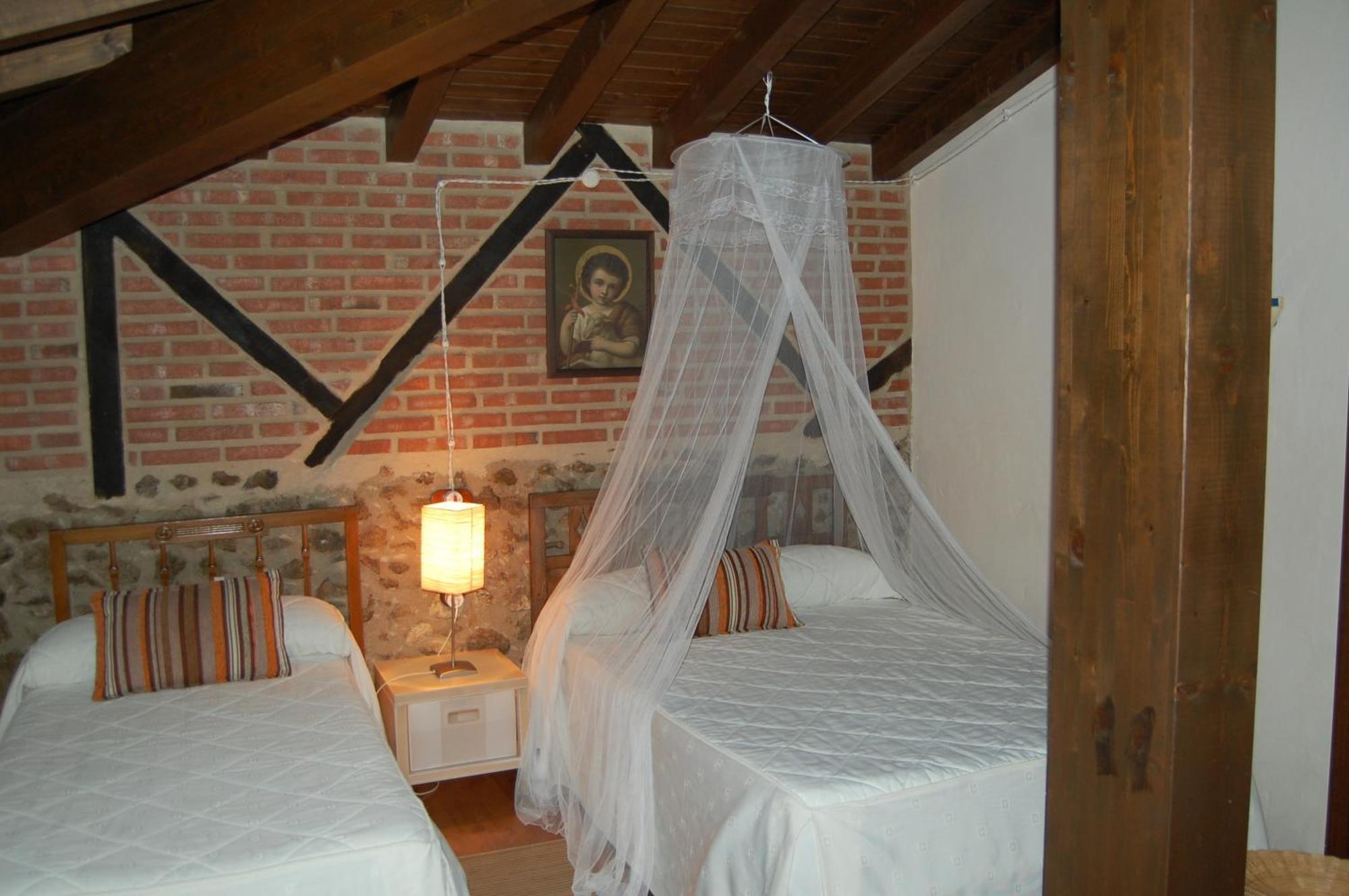 Apartamentos Rurales Tia Josefa Tornavacas Exterior photo