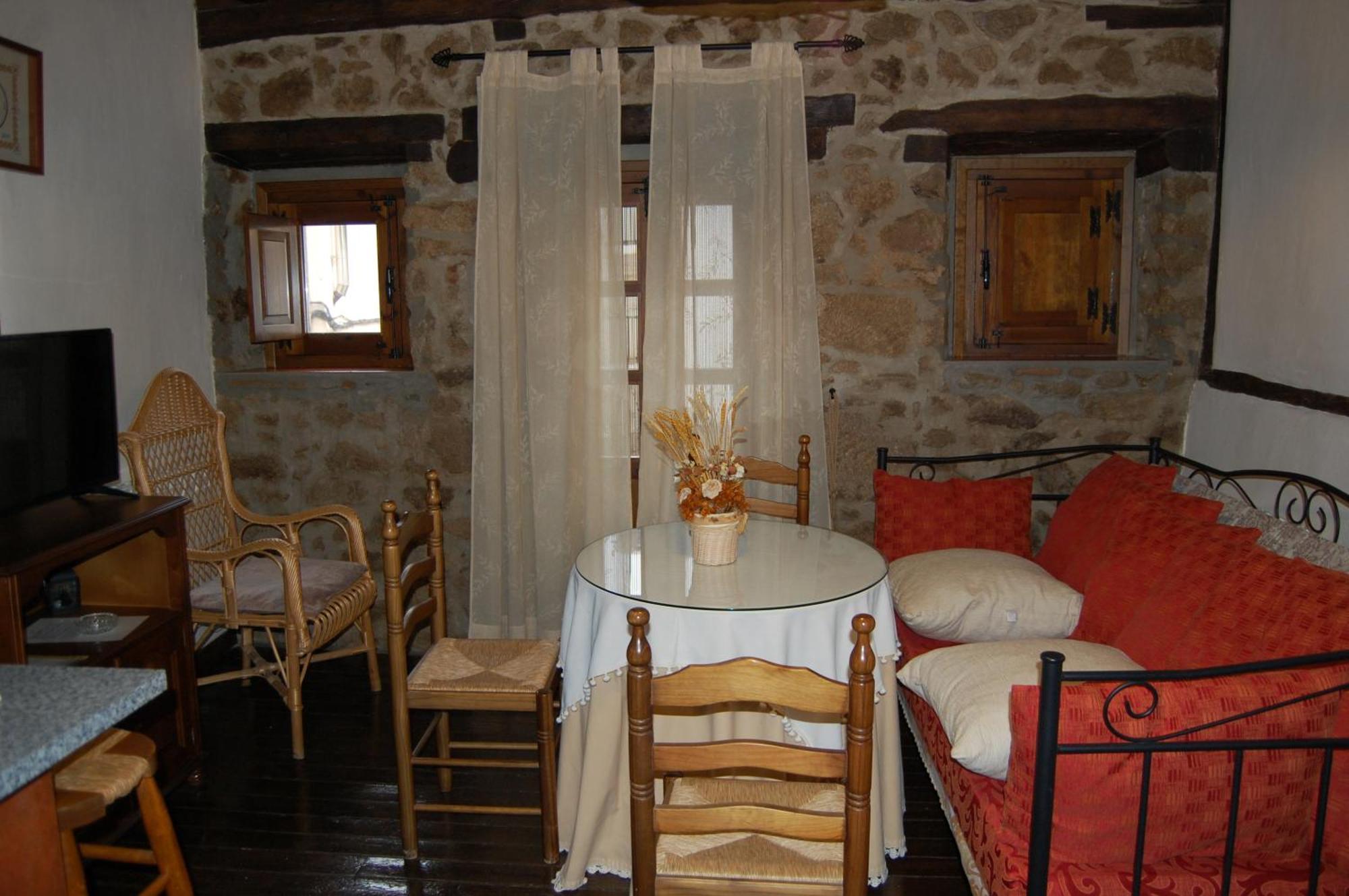 Apartamentos Rurales Tia Josefa Tornavacas Exterior photo